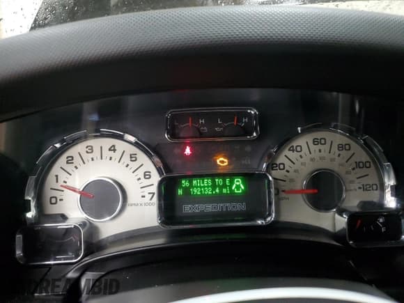 ✅ 2013 Ford Expedition XLT • VIN: 1FMJU1J58DEF35090 • Lot: 52794125. Listed on Copart with 192,132 mi. Free auction sales archive from the USA and detailed vehicle history report at DreamBid. Image 9.