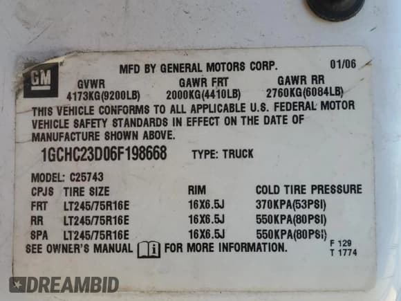 ✅ 2006 Chevrolet Silverado 2500HD Work Truck • VIN: 1GCHC23D06F198668 • Лот: 47685345. Опубликован ранее на Copart с пробегом 382 158 миль. Бесплатный доступ к архиву аукционных продаж из США и подробный отчёт об истории автомобиля на DreamBid. Изображение 13.