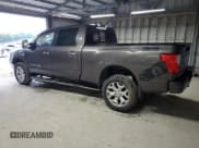 ✅ 2017 Nissan Titan SV • VIN: 1N6BA1F45HN512225 • Lot: 58916985. Wystawiony na Copart z przebiegiem 119 251 mil. Bezpłatny archiwum sprzedaży aukcyjnych z USA i szczegółowy raport historii pojazdu na DreamBid. Zdjęcie 2.