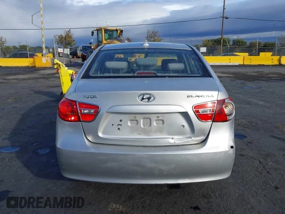 ✅ 2009 Hyundai Elantra GLS • VIN: KMHDU46D49U803175 • Lot: 43623897. Listed on IAAI with 135,263 mi. Free auction sales archive from the USA and detailed vehicle history report at DreamBid. Image 16.