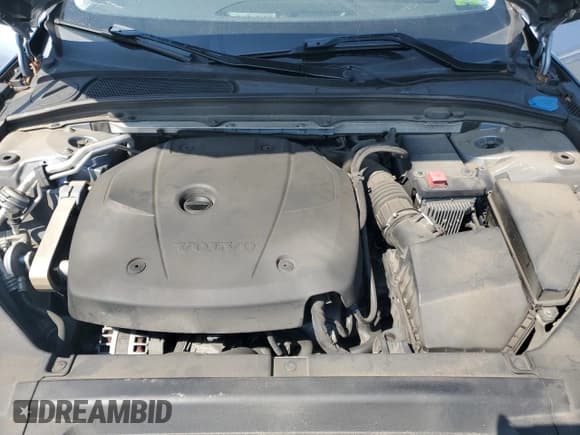 ✅ 2018 Volvo S90 Momentum • VIN: LVY992MK8JP018557 • Лот: 66074095. Опубликован ранее на Copart с пробегом 158 740 миль. Бесплатный доступ к архиву аукционных продаж из США и подробный отчёт об истории автомобиля на DreamBid. Изображение 11.