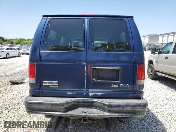 ✅ 2011 Ford Econoline Passenger XL • VIN: 1FBNE3BL5BDA28764 • Lot: 57280255. Wystawiony na Copart z przebiegiem 120 837 mil. Bezpłatny archiwum sprzedaży aukcyjnych z USA i szczegółowy raport historii pojazdu na DreamBid. Zdjęcie 6.