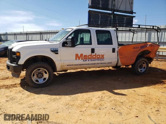 ✅ 2008 Ford F-250 XL • VIN: 1FTSW21568EE59383 • Lot: 47344275. Wystawiony na Copart z przebiegiem 141 515 mil. Bezpłatny archiwum sprzedaży aukcyjnych z USA i szczegółowy raport historii pojazdu na DreamBid. Zdjęcie 1.