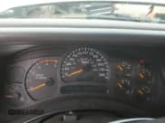 ✅ 2003 Chevrolet Silverado 2500HD LS • VIN: 1GCHC29123E274857 • Лот: 53446795. Опубликован ранее на Copart с пробегом 198 736 миль. Бесплатный доступ к архиву аукционных продаж из США и подробный отчёт об истории автомобиля на DreamBid. Изображение 9.