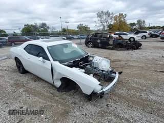 2016 Dodge Challenger SRT Hellcat z VIN 2C3CDZC95GH113307, wystawiony jako IAAI lot #43513128 z przebiegiem Nie podano mil oraz . Historia ofert i sprzedaży dostępna na DreamBid. Obrazek 1.