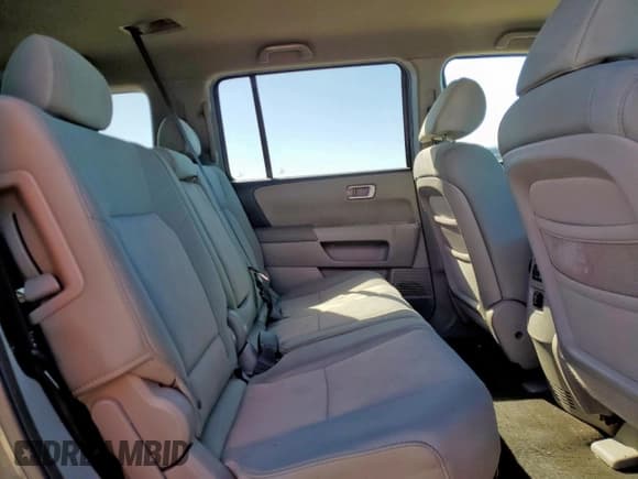 ✅ 2011 Honda Pilot LX • VIN: 5FNYF3H28BB015424 • Lot: 90488005. Listed on Copart with Not provided. Free auction sales archive from the USA and detailed vehicle history report at DreamBid. Image 11.
