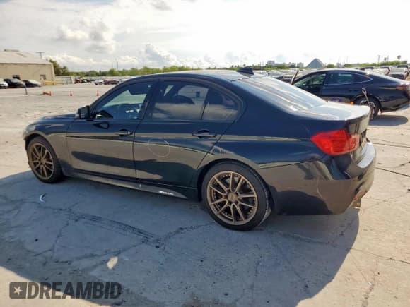 ✅ 2015 BMW 3 Series 335i • VIN: WBA3A9G57FNT09876 • Lot: 69244935. Wystawiony na Copart z przebiegiem 122 671 mil. Bezpłatny archiwum sprzedaży aukcyjnych z USA i szczegółowy raport historii pojazdu na DreamBid. Zdjęcie 2.