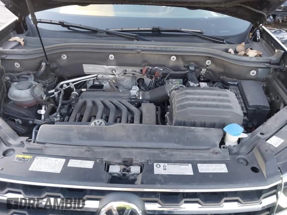 ✅ 2019 Volkswagen Atlas SEL • VIN: 1V2MR2CA9KC540017 • Lot: 43704377. Wystawiony na IAAI z przebiegiem 88 068 mil. Bezpłatny archiwum sprzedaży aukcyjnych z USA i szczegółowy raport historii pojazdu na DreamBid. Zdjęcie 10.