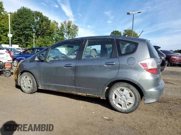 ✅ 2013 Honda Fit • VIN: JHMGE8H35DC079620 • Лот: 84755475. Опубликован ранее на Copart с пробегом 149 086 миль. Бесплатный доступ к архиву аукционных продаж из США и подробный отчёт об истории автомобиля на DreamBid. Изображение 2.