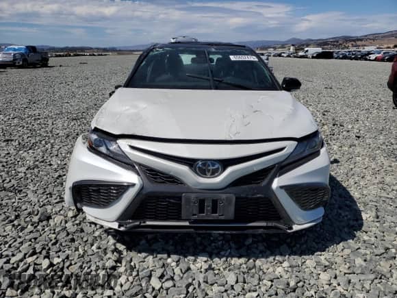 2022 Toyota Camry XSE с VIN 4T1K61BKXNU068345, выставлен на аукционе Copart как лот 65652475 с пробегом 101 142 миль миль и Списание • Salvage title. История ставок и продаж доступна на DreamBid. Изображение 5.