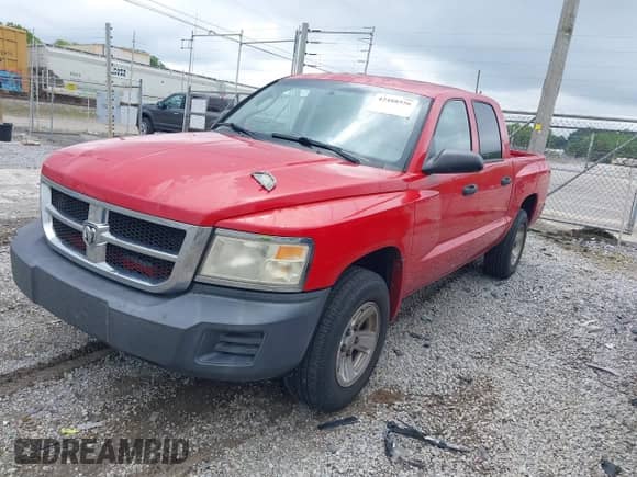 2008 Dodge Dakota Bighorn/Lonestar with VIN 1D7HE38K68S561918, listed as a IAAI auction lot 42488556 with 198,422 mi miles and . Bid and sale history available at DreamBid. Image 2.