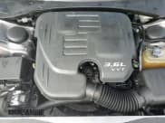 ✅ 2018 Dodge Charger GT • VIN: 2C3CDXJG2JH201437 • Lot: 90813545. Wystawiony na Copart z przebiegiem 143 266 mil. Bezpłatny archiwum sprzedaży aukcyjnych z USA i szczegółowy raport historii pojazdu na DreamBid. Zdjęcie 13.