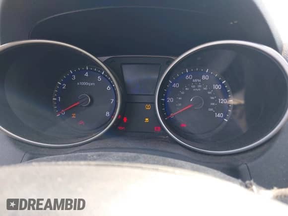 2010 Hyundai Tucson GLS with VIN KM8JUCAC2AU078658, listed as a IAAI auction lot 41726534 with 140,155 mi miles and . Bid and sale history available at DreamBid. Image 7.