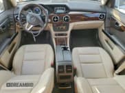 ✅ 2013 Mercedes-Benz GLK 250 • VIN: WDCGG0EB7DG106165 • Lot: 94169345. Wystawiony na Copart z przebiegiem 81 965 mil. Bezpłatny archiwum sprzedaży aukcyjnych z USA i szczegółowy raport historii pojazdu na DreamBid. Zdjęcie 8.