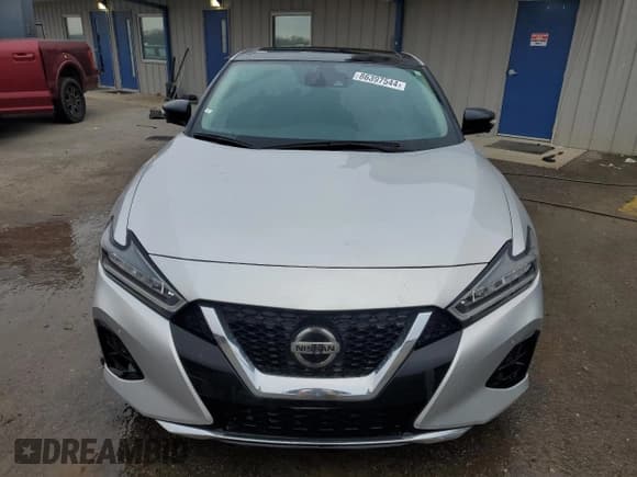 ✅ 2022 Nissan Maxima Platinum • VIN: 1N4AA6FV9NC507305 • Lot: 86397544. Wystawiony na Copart z przebiegiem 20 402 mil. Bezpłatny archiwum sprzedaży aukcyjnych z USA i szczegółowy raport historii pojazdu na DreamBid. Zdjęcie 5.