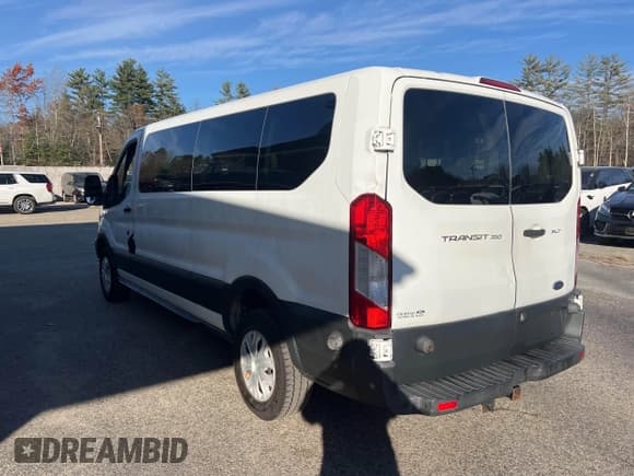 ✅ 2016 Ford Transit XLT • VIN: 1FBZX2ZM7GKA65435 • Lot: 43727542. Wystawiony na IAAI z przebiegiem 166 071 mil. Bezpłatny archiwum sprzedaży aukcyjnych z USA i szczegółowy raport historii pojazdu na DreamBid. Zdjęcie 3.