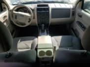 ✅ 2008 Ford Escape XLS • VIN: 1FMCU02ZX8KE63451 • Lot: 81978915. Listed on Copart with 75,356 mi. Free auction sales archive from the USA and detailed vehicle history report at DreamBid. Image 8.