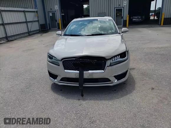 ✅ 2019 Lincoln MKZ Reserve I • VIN: 3LN6L5D96KR604061 • Лот: 63415105. Опубликован ранее на Copart с пробегом 32 402 миль. Бесплатный доступ к архиву аукционных продаж из США и подробный отчёт об истории автомобиля на DreamBid. Изображение 13.