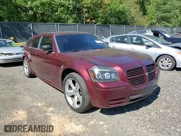 ✅ 2006 Dodge Magnum • VIN: 2D4FV47T86H461425 • Lot: 85132795. Wystawiony na Copart z przebiegiem 271 757 mil. Bezpłatny archiwum sprzedaży aukcyjnych z USA i szczegółowy raport historii pojazdu na DreamBid. Zdjęcie 13.