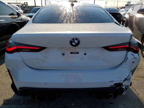 ✅ 2021 BMW M4 Competition • VIN: WBS33AZ03MCH13035 • Лот: 68352395. Опубликован ранее на Copart с пробегом 32 933 миль. Бесплатный доступ к архиву аукционных продаж из США и подробный отчёт об истории автомобиля на DreamBid. Изображение 6.