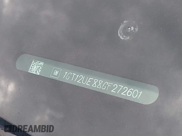 ✅ 2016 GMC Sierra 2500HD Denali • VIN: 1GT12UE88GF272601 • Lot: 42298418. Wystawiony na IAAI z przebiegiem 151 552 mil. Bezpłatny archiwum sprzedaży aukcyjnych z USA i szczegółowy raport historii pojazdu na DreamBid. Zdjęcie 18.