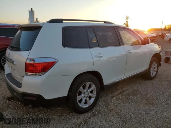 ✅ 2012 Toyota Highlander SE • VIN: 5TDBK3EH4CS154182 • Лот: 91065785. Опубликован ранее на Copart с пробегом 182 301 миль. Бесплатный доступ к архиву аукционных продаж из США и подробный отчёт об истории автомобиля на DreamBid. Изображение 3.