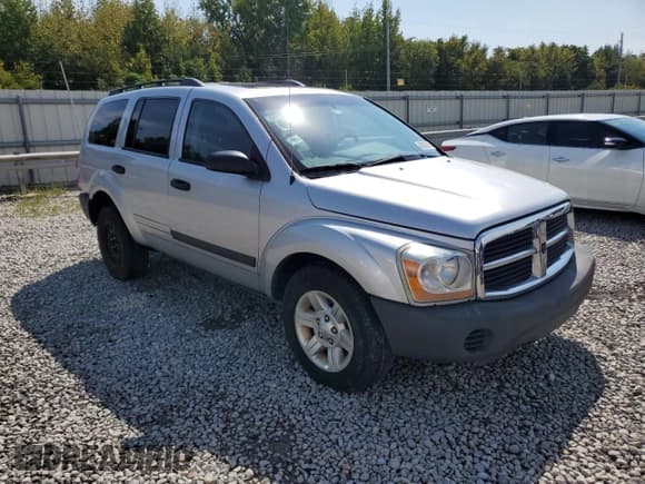 ✅ 2005 Dodge Durango SXT • VIN: 1D4HB38N75F618499 • Лот: 80035375. Опубликован ранее на Copart с пробегом 202 394 миль. Бесплатный доступ к архиву аукционных продаж из США и подробный отчёт об истории автомобиля на DreamBid. Изображение 4.