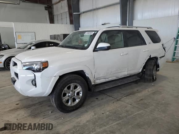 ✅ 2016 Toyota 4Runner Limited • VIN: JTEBU5JR0G5347943 • Lot: 91992855. Listed on Copart with 135,241 mi. Free auction sales archive from the USA and detailed vehicle history report at DreamBid. Image 1.