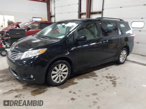 ✅ 2017 Toyota Sienna XLE • VIN: 5TDDZ3DC1HS156781 • Lot: 41457089. Listed on IAAI with 189,921 mi. Free auction sales archive from the USA and detailed vehicle history report at DreamBid. Image 17.