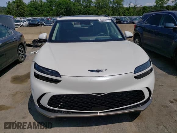 ✅ 2023 Genesis GV60 Performance • VIN: KMUKEDTB4PU008603 • Lot: 61552933. Wystawiony na Copart z przebiegiem 10 024 mil. Bezpłatny archiwum sprzedaży aukcyjnych z USA i szczegółowy raport historii pojazdu na DreamBid. Zdjęcie 5.