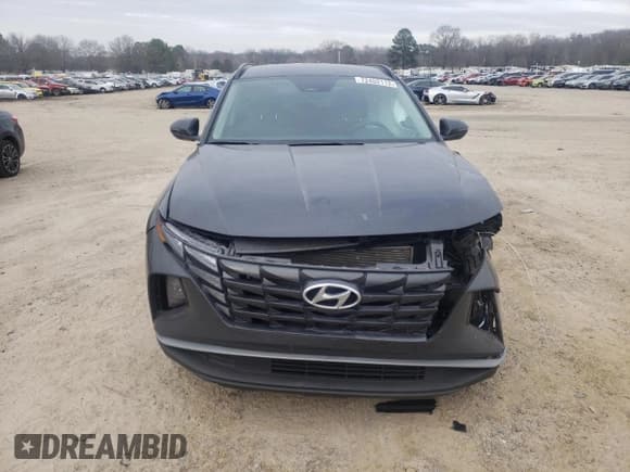 ✅ 2022 Hyundai Tucson SEL • VIN: 5NMJB3AE8NH132411 • Lot: 72452112. Wystawiony na Copart z przebiegiem 10 225 mil. Bezpłatny archiwum sprzedaży aukcyjnych z USA i szczegółowy raport historii pojazdu na DreamBid. Zdjęcie 5.