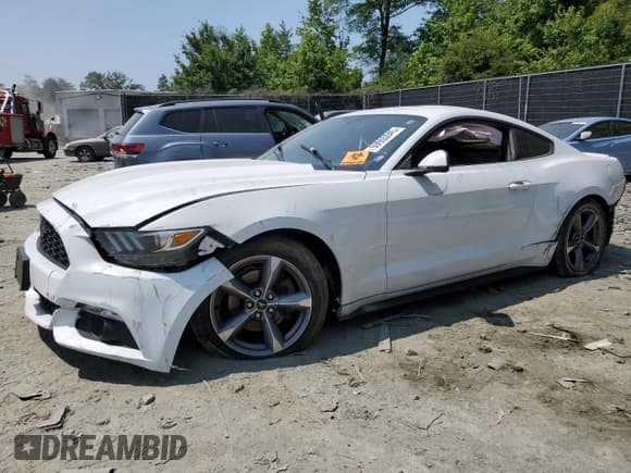 ✅ 2016 Ford Mustang EcoBoost • VIN: 1FA6P8TH2G5326763 • Lot: 59655045. Listed on Copart with 201,630 mi. Free auction sales archive from the USA and detailed vehicle history report at DreamBid. Image 1.