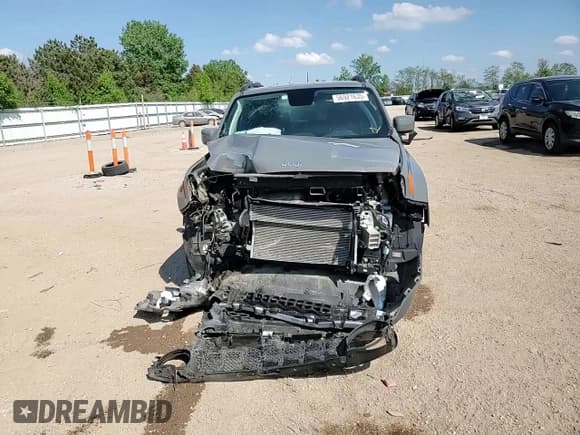 ✅ 2020 Jeep Renegade Latitude • VIN: ZACNJABB9LPL16788 • Lot: 56921635. Wystawiony na Copart z przebiegiem 56 708 mil. Bezpłatny archiwum sprzedaży aukcyjnych z USA i szczegółowy raport historii pojazdu na DreamBid. Zdjęcie 13.