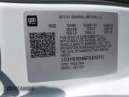 ✅ 2023 Chevrolet Corvette 2LT • VIN: 1G1YB2D46P5100292 • Lot: 43596131. Wystawiony na IAAI z przebiegiem 17 195 mil. Bezpłatny archiwum sprzedaży aukcyjnych z USA i szczegółowy raport historii pojazdu na DreamBid. Zdjęcie 9.