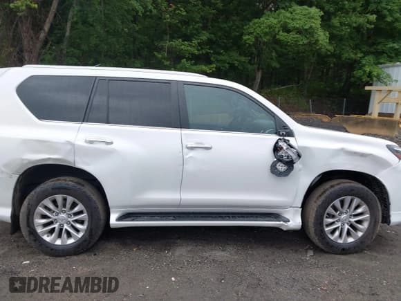 ✅ 2021 Lexus GX 460 Premium • VIN: JTJAM7BX6M5289581 • Lot: 42594753. Wystawiony na IAAI z przebiegiem 47 587 mil. Bezpłatny archiwum sprzedaży aukcyjnych z USA i szczegółowy raport historii pojazdu na DreamBid. Zdjęcie 14.