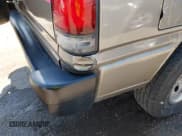 ✅ 1993 Isuzu Rodeo LS • VIN: 4S2CG58V8P4314783 • Lot: 42954345. Wystawiony na IAAI z przebiegiem 178 093 mil. Bezpłatny archiwum sprzedaży aukcyjnych z USA i szczegółowy raport historii pojazdu na DreamBid. Zdjęcie 6.