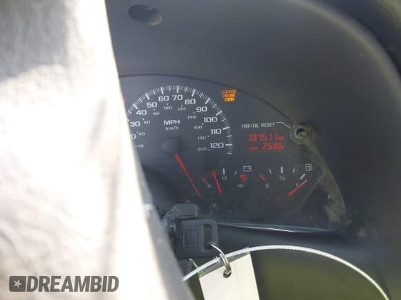 ✅ 2002 Chevrolet Camaro • VIN: 2G1FP22K822106836 • Lot: 43181203. Listed on IAAI with 137,511 mi. Free auction sales archive from the USA and detailed vehicle history report at DreamBid. Image 7.