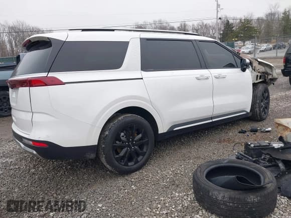 ✅ 2024 Kia Carnival SX Prestige • VIN: KNDNE5H3XR6432575 • Лот: 41377251. Опубликован ранее на IAAI с пробегом 6 012 миль. Бесплатный доступ к архиву аукционных продаж из США и подробный отчёт об истории автомобиля на DreamBid. Изображение 4.