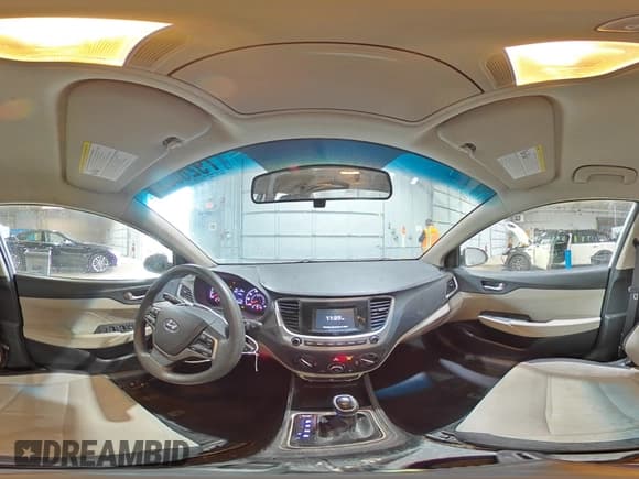 ✅ 2018 Hyundai Accent SE • VIN: 3KPC24A35JE018476 • Лот: 79260664. Опубликован ранее на Copart с пробегом 100 446 миль. Бесплатный доступ к архиву аукционных продаж из США и подробный отчёт об истории автомобиля на DreamBid. Изображение 15.