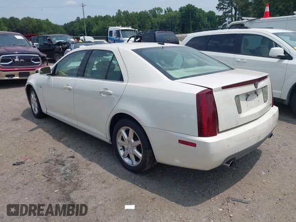 ✅ 2005 Cadillac STS • VIN: 1G6DW677750149070 • Lot: 42422968. Listed on IAAI with 193,387 mi. Free auction sales archive from the USA and detailed vehicle history report at DreamBid. Image 3.