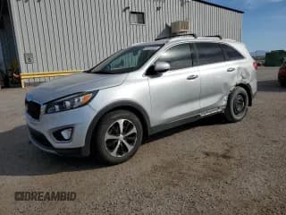 ✅ 2016 Kia Sorento EX • VIN: 5XYPH4A55GG093496 • Лот: 91313555. Опубликован ранее на Copart с пробегом 98 134 миль. Бесплатный доступ к архиву аукционных продаж из США и подробный отчёт об истории автомобиля на DreamBid. Изображение 1.