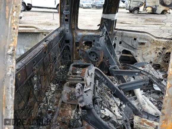 ✅ 2004 Ford F-250 XL • VIN: 1FTNX20L14EB87121 • Lot: 51790405. Listed on Copart with Not provided. Free auction sales archive from the USA and detailed vehicle history report at DreamBid. Image 10.