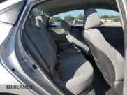 ✅ 2016 Hyundai Accent SE • VIN: KMHCT4AE4GU967487 • Lot: 90853945. Wystawiony na Copart z przebiegiem 121 426 mil. Bezpłatny archiwum sprzedaży aukcyjnych z USA i szczegółowy raport historii pojazdu na DreamBid. Zdjęcie 10.