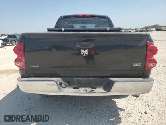 ✅ 2007 Dodge 1500 SLT • VIN: 1D7HA18PX7J505819 • Лот: 75551074. Опубликован ранее на Copart с пробегом Не указан. Бесплатный доступ к архиву аукционных продаж из США и подробный отчёт об истории автомобиля на DreamBid. Изображение 6.