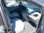 ✅ 2016 Toyota Sienna LE AAS • VIN: 5TDKK3DC5GS707921 • Лот: 43116737. Опубликован ранее на IAAI с пробегом 131 515 миль. Бесплатный доступ к архиву аукционных продаж из США и подробный отчёт об истории автомобиля на DreamBid. Изображение 5.