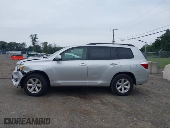 ✅ 2009 Toyota Highlander • VIN: JTEES41A992113103 • Lot: 42716152. Listed on IAAI with 122,722 mi. Free auction sales archive from the USA and detailed vehicle history report at DreamBid. Image 14.