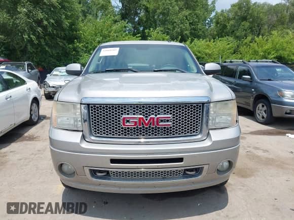✅ 2008 GMC Sierra 1500 SLT • VIN: 3GTEK13J18G217512 • Lot: 42668985. Listed on IAAI with 258,854 mi. Free auction sales archive from the USA and detailed vehicle history report at DreamBid. Image 12.