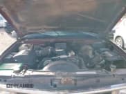 ✅ 1998 Chevrolet Silverado 1500 • VIN: 2GCEK19R0W1215205 • Lot: 43618019. Listed on IAAI with 181,860 mi. Free auction sales archive from the USA and detailed vehicle history report at DreamBid. Image 10.