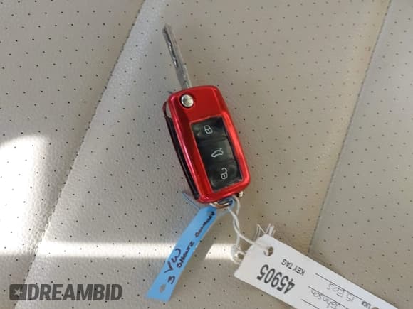 ✅ 2015 Volkswagen Eos Komfort • VIN: WVWBW8AH3FV000967 • Lot: 41919170. Wystawiony na IAAI z przebiegiem 122 584 mil. Bezpłatny archiwum sprzedaży aukcyjnych z USA i szczegółowy raport historii pojazdu na DreamBid. Zdjęcie 11.