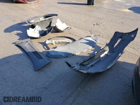 ✅ 2021 Tesla Model Y Long Range • VIN: 5YJYGDEE5MF089730 • Lot: 92733185. Listed on Copart with 113,718 mi. Free auction sales archive from the USA and detailed vehicle history report at DreamBid. Image 13.